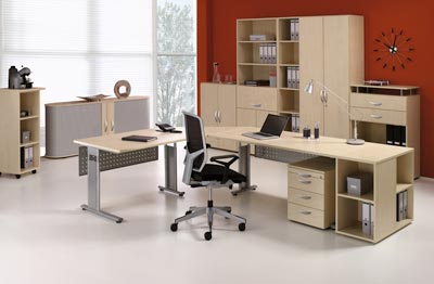 PC-Schreibtisch, BxTxH 1800x1000x680-820 mm, links 425 mm, höhenverstellbar, Platte buche, C-Fuß-Gestell silber