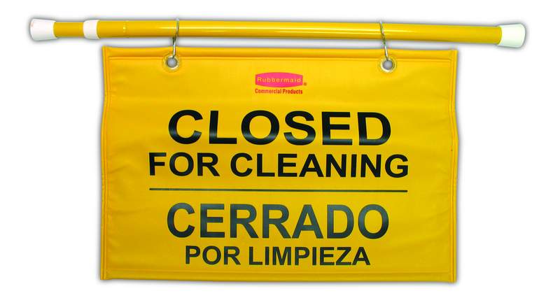 Rubbermaid Mehrsprachiges „Closed For Cleaning“-Türhängeschild (Wegen Reinigung geschlossen), 71-127 cm gelb